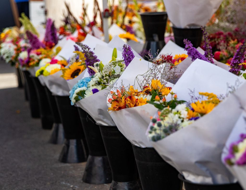 Farmers Market Page Flower Image